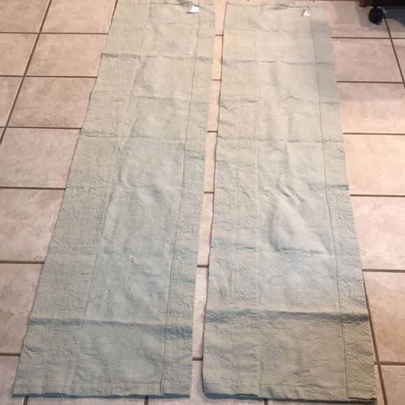 Pair of  Light Green Floral Scroll Curtain Valance/Toppers - Picture 14 of 14